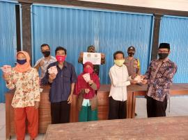 PENYALURAN BLT- DD TAHAP EMPAT TAHUN 2021 KALURAHAN SUMBEREJO